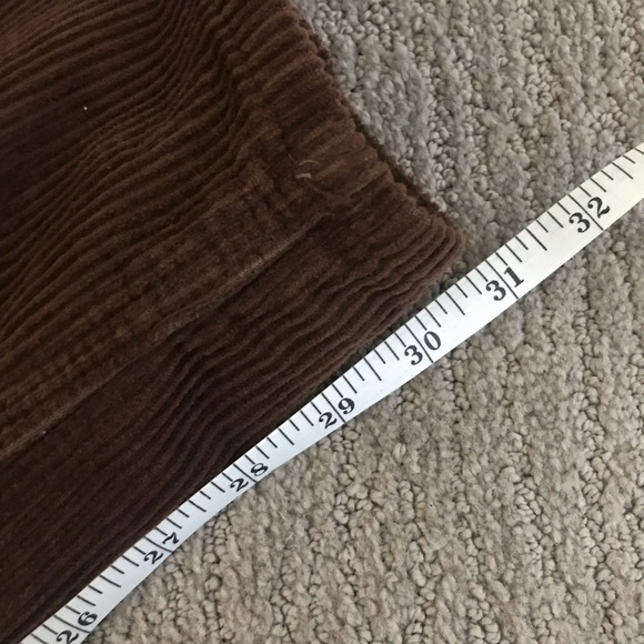 Brown empire corduroyed’s size 0 but fits a bit looser. - Picture 3 of 4